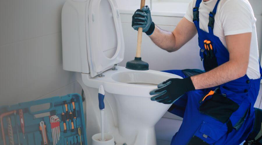 sewer line plumber in Coventry, RI